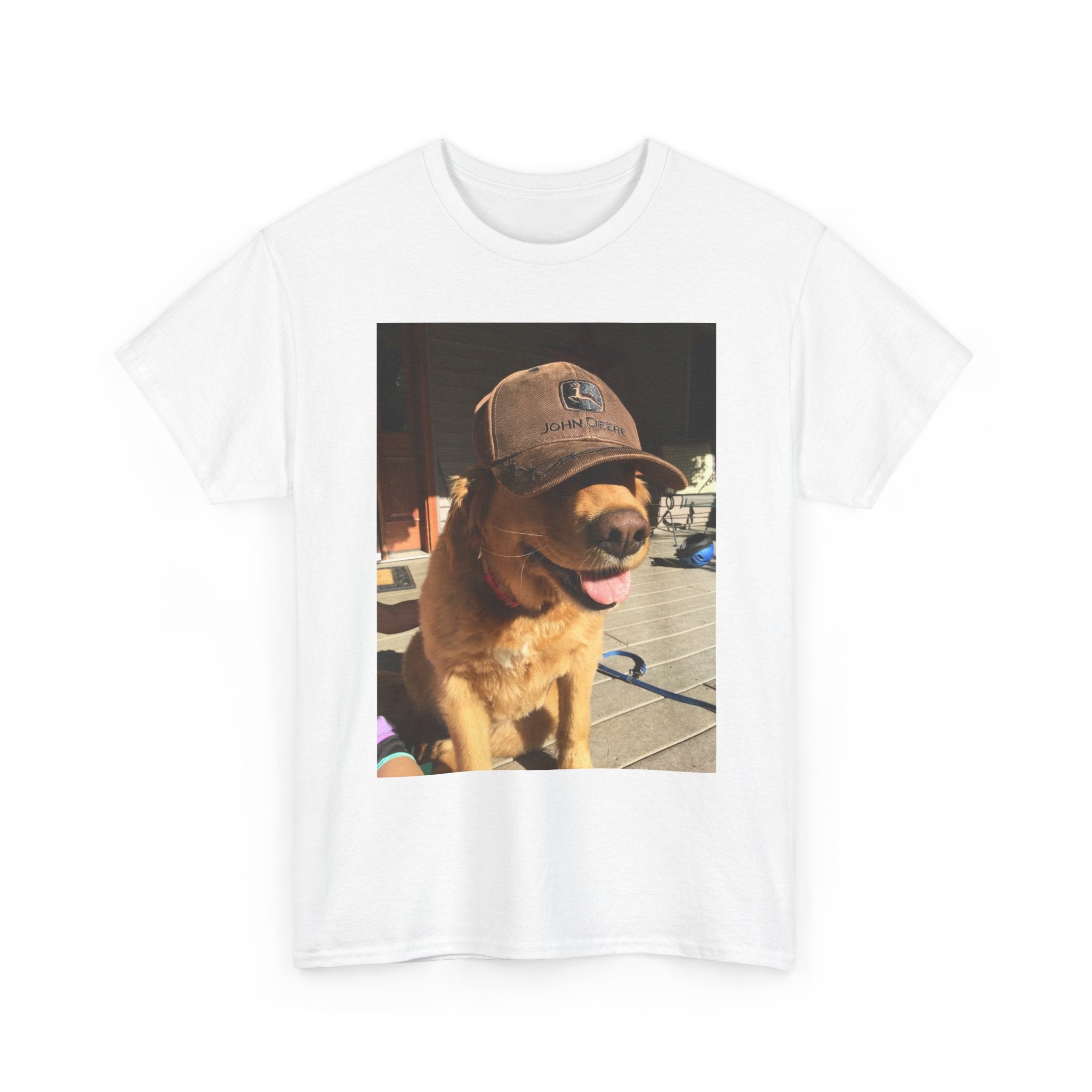 Retriever With Hat Tee